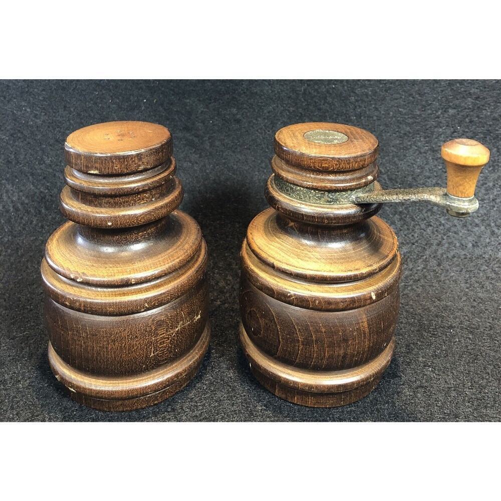Vintage Mr. Dudley Wood Collectible Salt Shaker And Pepper Mill Grinder 4.5” T